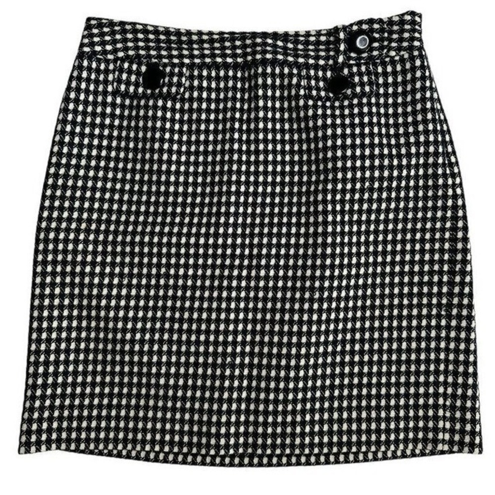 Ann Taylor Petites Black White Houndstooth Mini‎ Skirt Size 4P Button Detail